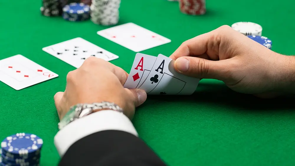 悟空黑桃A官网：体验竞技扑克魅力，下载德州扑克游戏